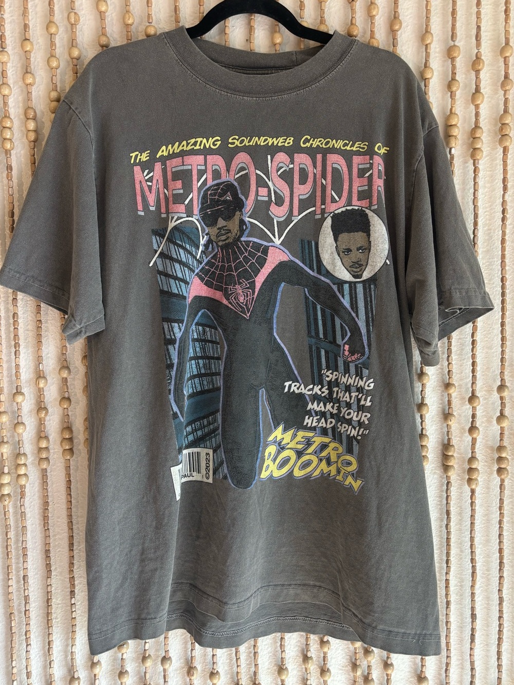 Shaka Wear Metro Boomin Spider Graphic Tee Gray Short Sleeve Cotton LG